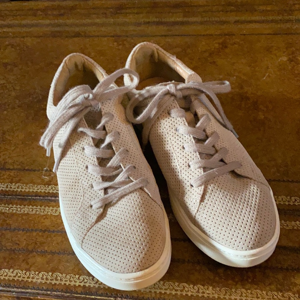 Sofft Sneakers Size 8